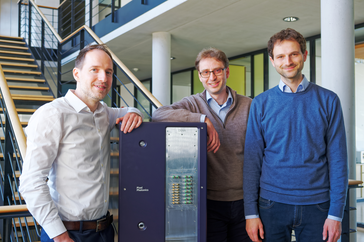 Founders Pixel Photonics