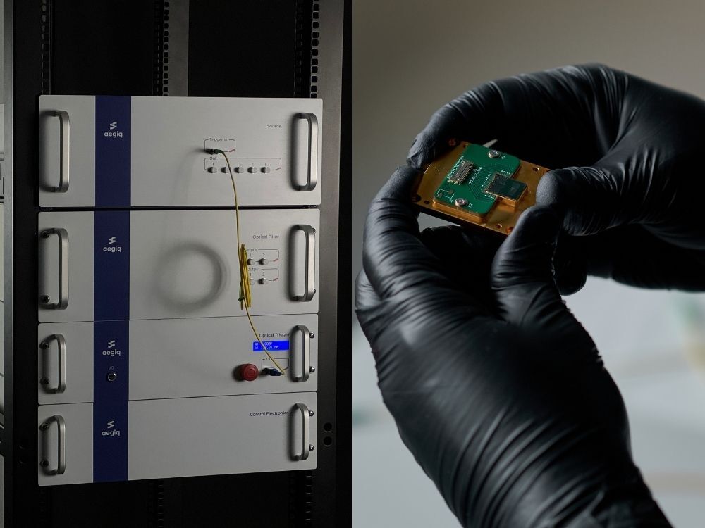 Press release photo with Aegiqs and Pixel Photonics devices