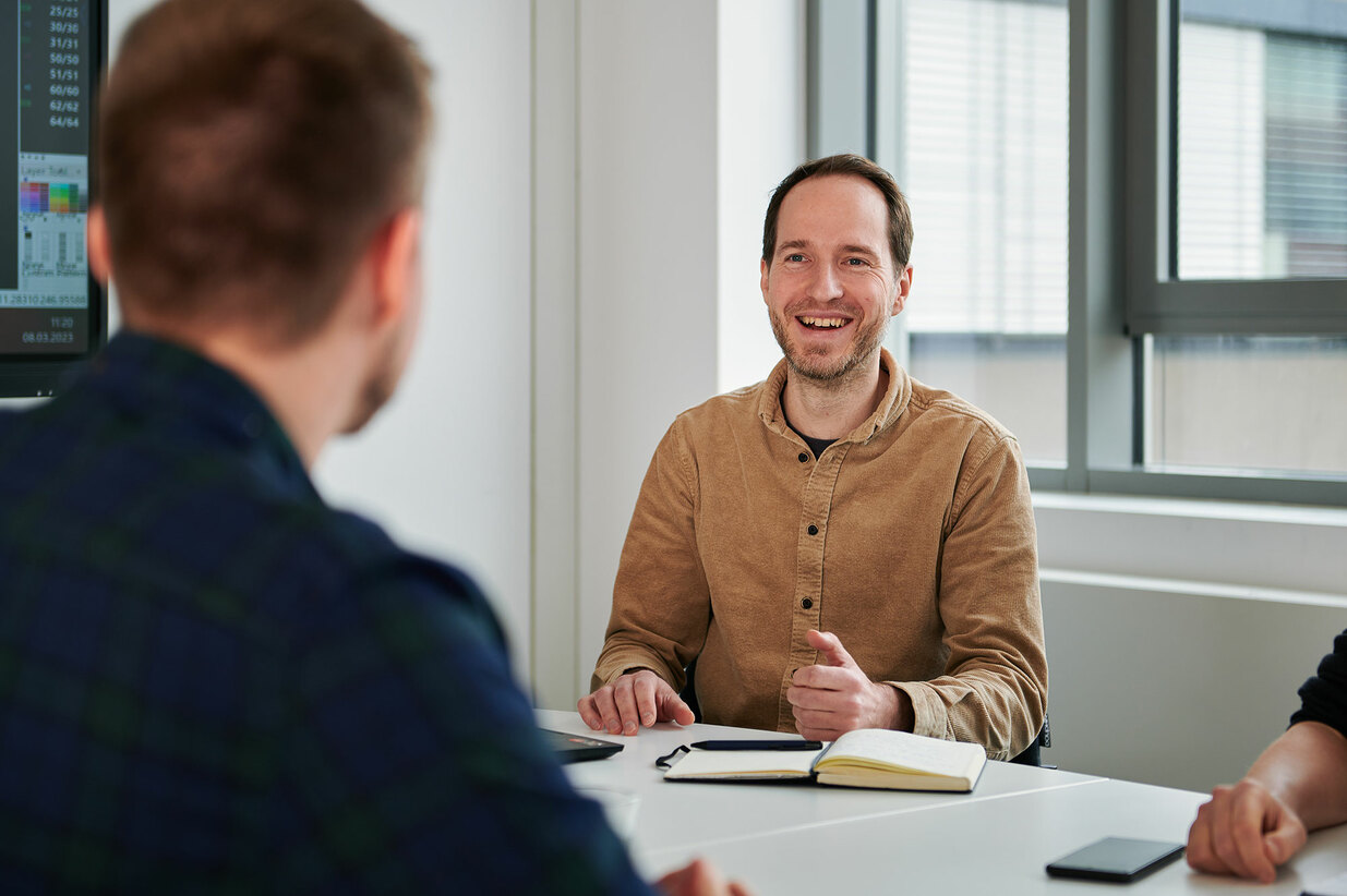 Pixel_Photonics_CEO_Nicolai_Walter_Team_Meeting_Job_Vacancies_SNSPD_Development_Germany